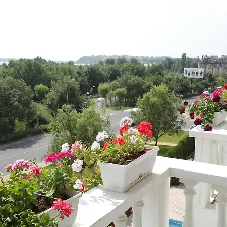 Zaara Hotel 3*