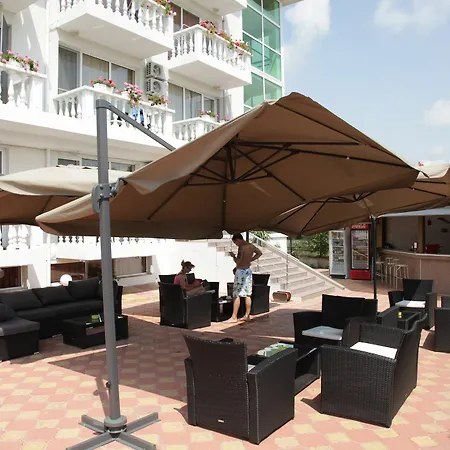 Zaara Hotel 3*