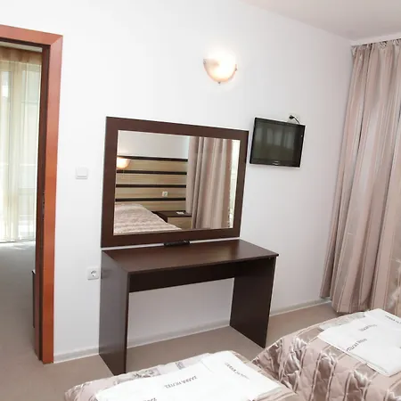 Hotel Zaara 3*